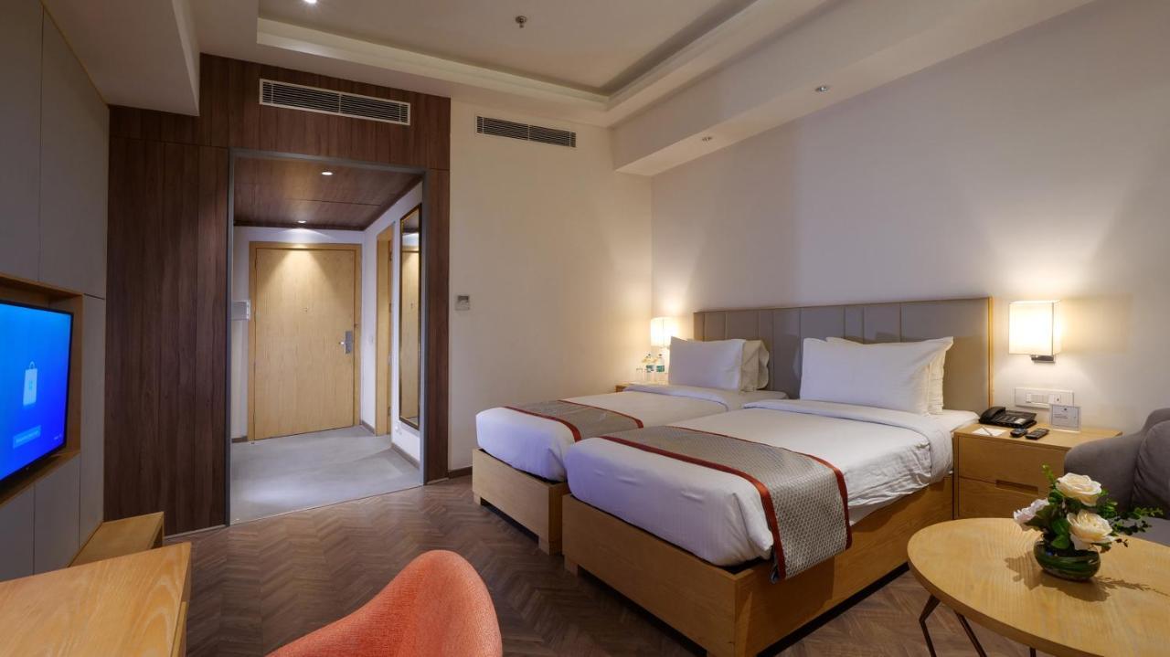 Orana Aurnum * New Delhi