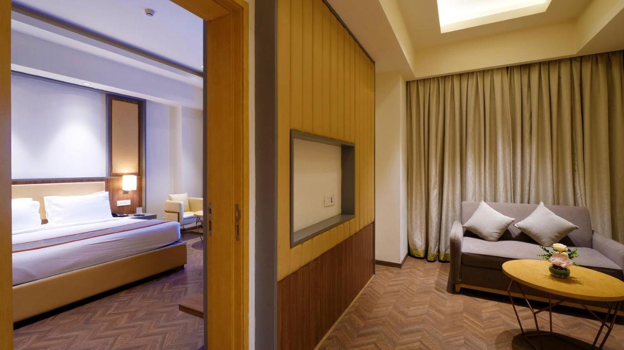 Orana Aurnum Hotel *