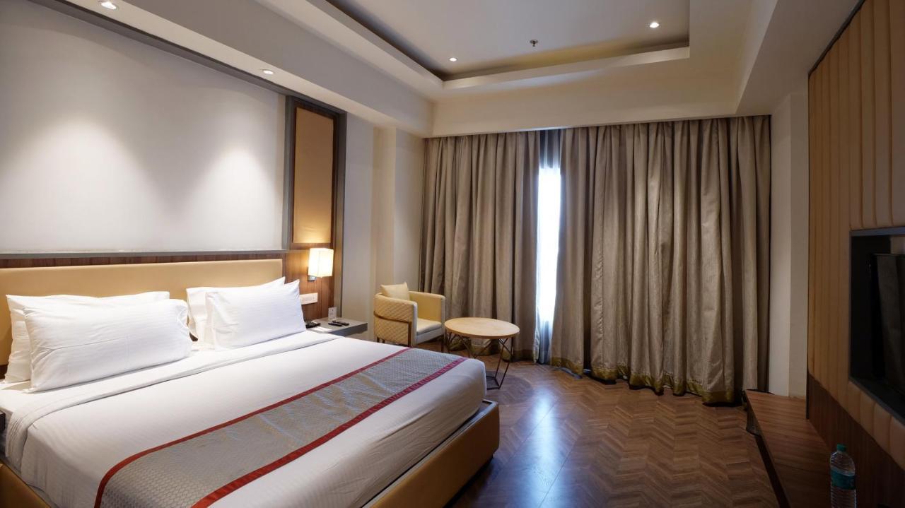 Orana Aurnum Hotel *
